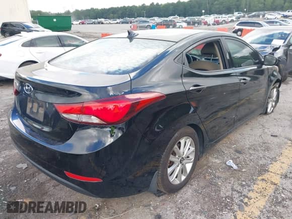 2015 Hyundai Elantra SE z VIN KMHDH4AE5FU279020, wystawiony jako IAAI lot #42960703 z przebiegiem 185 608 mil mil oraz . Historia ofert i sprzedaży dostępna na DreamBid. Obrazek 4.