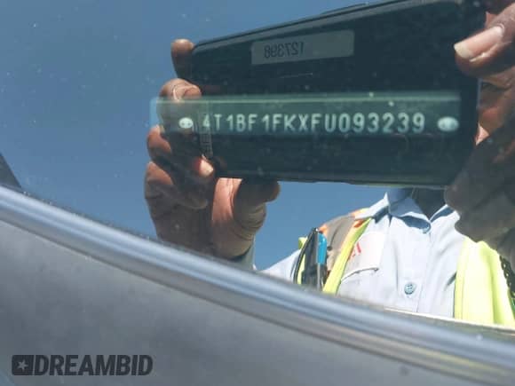 2015 Toyota Camry LE z VIN 4T1BF1FKXFU093239, wystawiony jako IAAI lot #43421329 z przebiegiem 123 272 mil mil oraz . Historia ofert i sprzedaży dostępna na DreamBid. Obrazek 9.