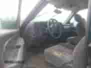 2004 Chevrolet Silverado 2500HD LS with VIN 1GCHK29U04E108433, listed as a IAAI auction lot 42333021 with 227,565 mi miles and . Bid and sale history available at DreamBid. Image 5.