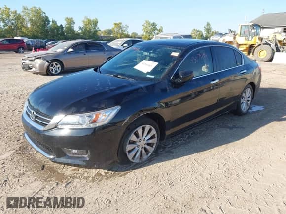 2015 Honda Accord Touring z VIN 1HGCR3F91FA035094, wystawiony jako IAAI lot #43216952 z przebiegiem 110 740 mil mil oraz . Historia ofert i sprzedaży dostępna na DreamBid. Obrazek 2.