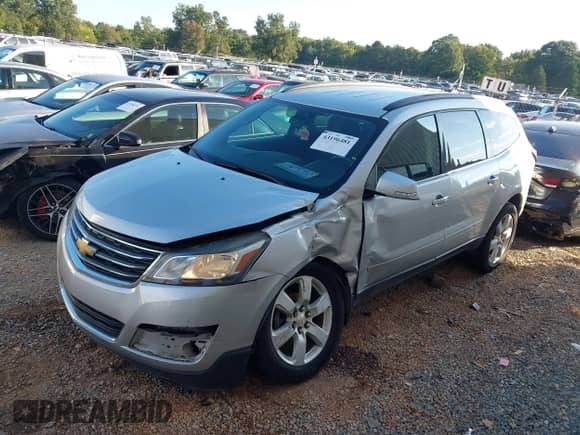 2017 Chevrolet Traverse LT с VIN 1GNKRGKD0HJ182190, выставлен на аукционе IAAI как лот 43196481 с пробегом 137 816 миль миль и . История ставок и продаж доступна на DreamBid. Изображение 18.