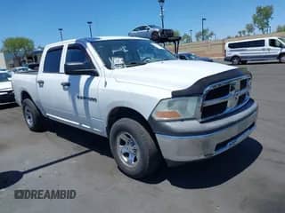 2011 Ram 1500 ST с VIN 1D7RB1CP6BS615777, выставлен на аукционе IAAI как лот 42261118 с пробегом 121 349 миль миль и . История ставок и продаж доступна на DreamBid. Изображение 1.