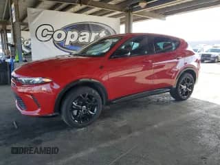 2024 Dodge Hornet R/T with VIN ZACPDFCW6R3A30656, listed as a Copart auction lot 84408185 with 46,619 mi miles and Clean title. Bid and sale history available at DreamBid. Image 1.