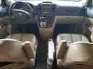 2008 Hyundai Entourage GLS z VIN KNDMC233486054453, wystawiony jako Copart lot #64286305 z przebiegiem 159 649 mil mil oraz Szkoda całkowita • Salvage title. Historia ofert i sprzedaży dostępna na DreamBid. Obrazek 8.