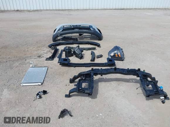 2025 Hyundai Kona SE z VIN KM8HA3AB9SU297326, wystawiony jako IAAI lot #42819095 z przebiegiem 188 mil mil oraz . Historia ofert i sprzedaży dostępna na DreamBid. Obrazek 12.