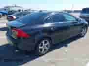2012 Volvo S60 T5 с VIN YV1622FSXC2093928, выставлен на аукционе IAAI как лот 42684244 с пробегом 121 791 миль миль и . История ставок и продаж доступна на DreamBid. Изображение 4.