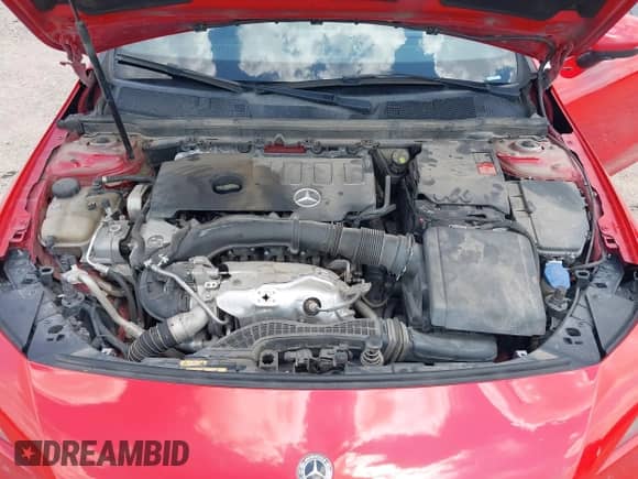 2020 Mercedes-Benz CLA 250 z VIN WDD5J4GB6LN061268, wystawiony jako IAAI lot #43109829 z przebiegiem 134 135 mil mil oraz . Historia ofert i sprzedaży dostępna na DreamBid. Obrazek 10.