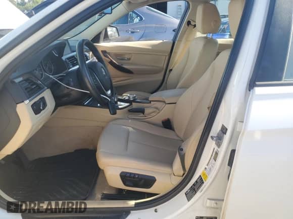 2014 BMW 3 Series 328i xDrive с VIN WBA3B5G5XENS11008, выставлен на аукционе Copart как лот 81551725 с пробегом 219 678 миль миль и Чистый • Clean title. История ставок и продаж доступна на DreamBid. Изображение 7.