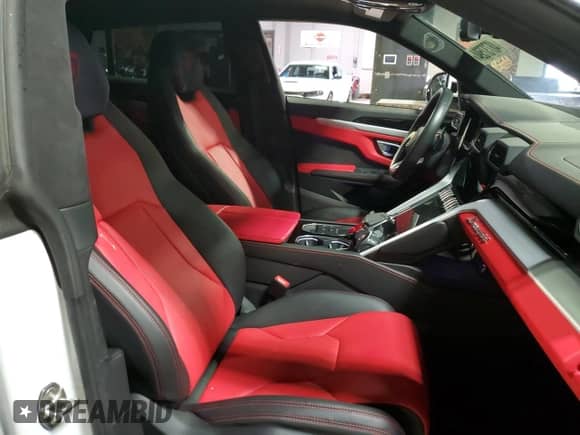 2021 Lamborghini Urus с VIN ZPBUA1ZL1MLA15024, выставлен на аукционе Copart как лот 48737594 с пробегом 13 617 миль миль и Чистый • Clean title. История ставок и продаж доступна на DreamBid. Изображение 12.