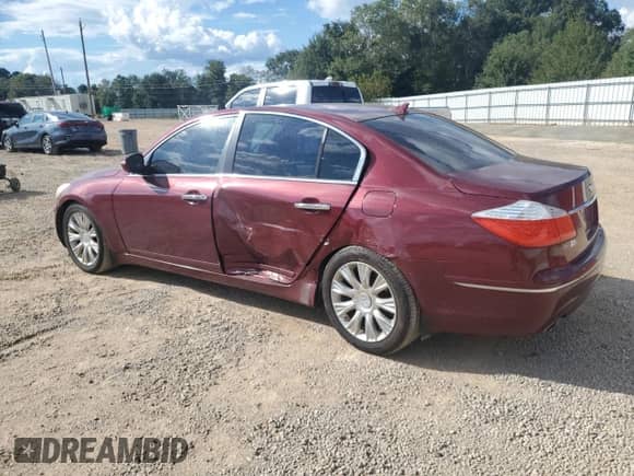 2011 Hyundai Genesis с VIN KMHGC4DE7BU133977, выставлен на аукционе Copart как лот 81921585 с пробегом 175 638 миль миль и Списание • Salvage title. История ставок и продаж доступна на DreamBid. Изображение 2.
