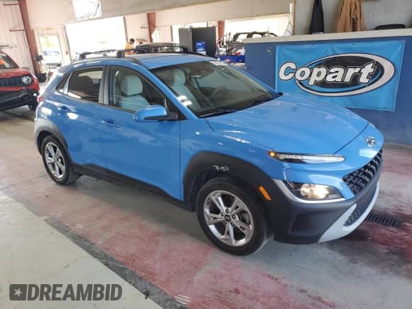 2022 Hyundai Kona SEL с VIN KM8K6CAB1NU838557, выставлен на аукционе Copart как лот 80029575 с пробегом 39 413 миль миль и Списание • Salvage title. История ставок и продаж доступна на DreamBid. Изображение 4.