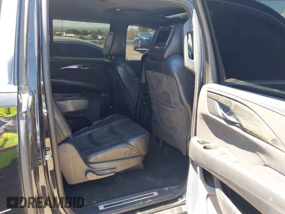 2016 Cadillac Escalade ESV Platinum с VIN 1GYS4KKJ6GR101106, выставлен на аукционе IAAI как лот 42869389 с пробегом 235 419 миль миль и . История ставок и продаж доступна на DreamBid. Изображение 8.