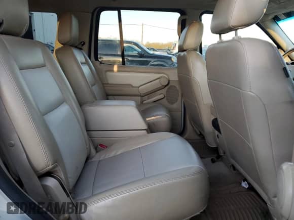 2006 Ford Explorer Limited z VIN 1FMEU75E26UB08155, wystawiony jako Copart lot #87161914 z przebiegiem 165 880 mil mil oraz Szkoda całkowita • Salvage title. Historia ofert i sprzedaży dostępna na DreamBid. Obrazek 11.