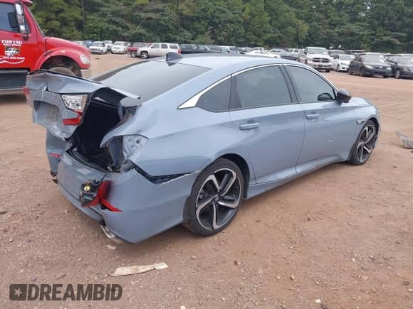 2022 Honda Accord Sport z VIN 1HGCV1F37NA062407, wystawiony jako IAAI lot #43087544 z przebiegiem 45 454 mil mil oraz . Historia ofert i sprzedaży dostępna na DreamBid. Obrazek 4.