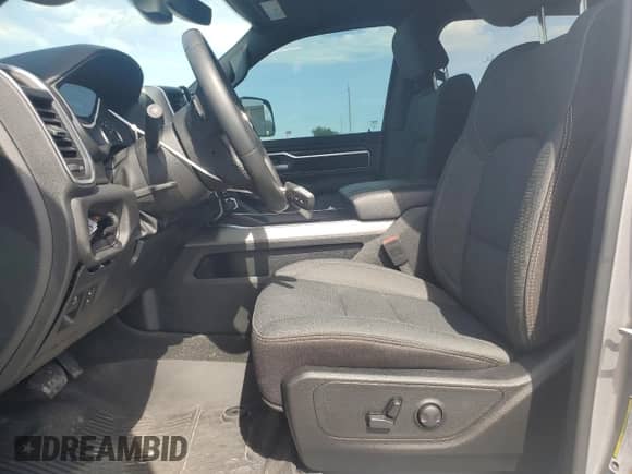 2024 Ram 1500 Big Horn с VIN 1C6SRFFT8RN202532, выставлен на аукционе Copart как лот 68424525 с пробегом 10 093 миль миль и Списание • Salvage title. История ставок и продаж доступна на DreamBid. Изображение 7.