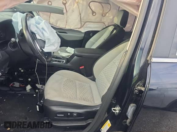 2021 Chevrolet Equinox LT with VIN 2GNAXJEV0M6106933, listed as a IAAI auction lot 43326937 with 117,254 mi miles and . Bid and sale history available at DreamBid. Image 21.