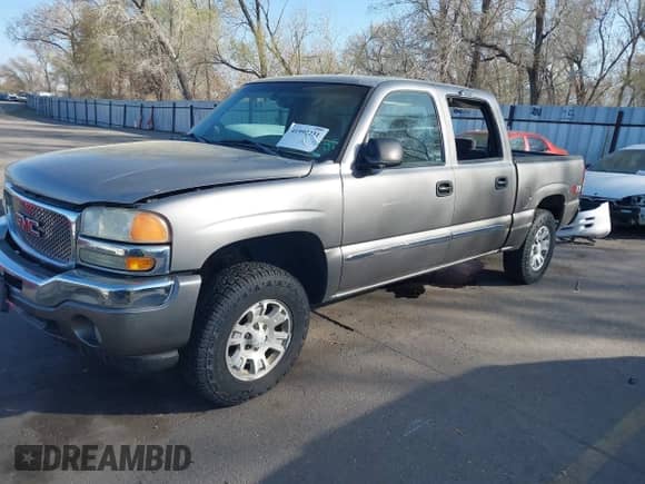 2006 GMC Sierra 1500 SLT with VIN 2GTEK13Z761346124, listed as a IAAI auction lot 41992231 with 265,402 mi miles and . Bid and sale history available at DreamBid. Image 2.
