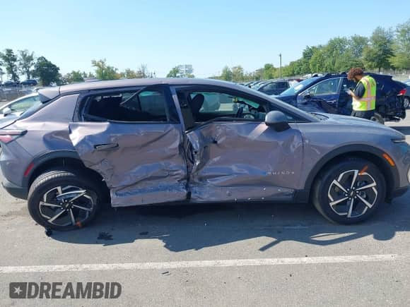 2025 Chevrolet Equinox EV LT с VIN 3GN7DLRP2SS126755, выставлен на аукционе IAAI как лот 43146662 с пробегом 6 994 миль миль и . История ставок и продаж доступна на DreamBid. Изображение 6.