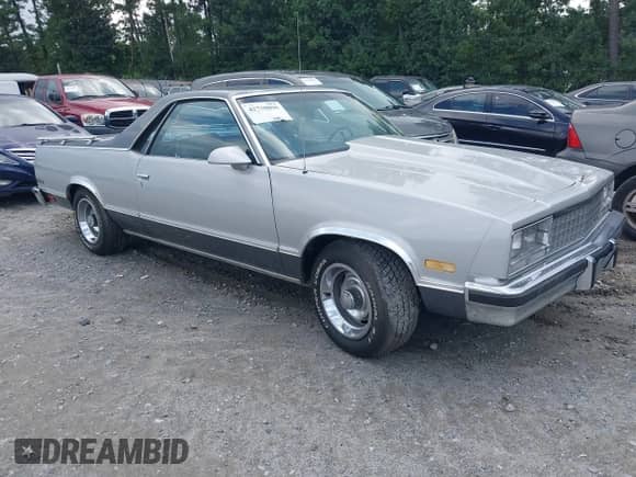 1986 Chevrolet El Camino SS с VIN 3GCCW80H1GS900229, выставлен на аукционе IAAI как лот 42750896 с пробегом 28 145 миль миль и . История ставок и продаж доступна на DreamBid. Изображение 1.
