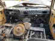 1988 Chevrolet Suburban с VIN 1GNGR26N5JF156172, выставлен на аукционе Copart как лот 74486264 с пробегом Не указан миль и На запчасти • Non repairable. История ставок и продаж доступна на DreamBid. Изображение 8.
