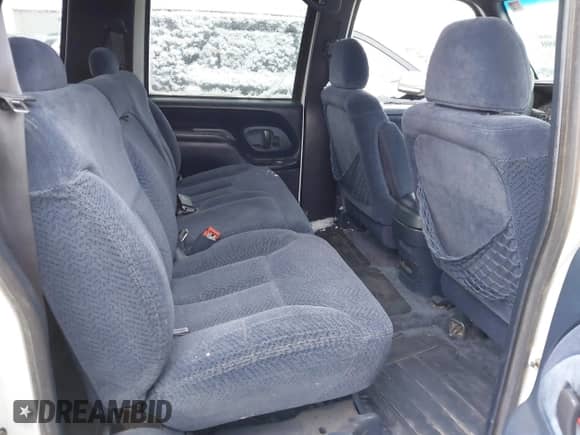 1996 Chevrolet Suburban с VIN 1GNFK16R3TJ339311, выставлен на аукционе IAAI как лот 41262690 с пробегом 200 605 миль миль и . История ставок и продаж доступна на DreamBid. Изображение 8.
