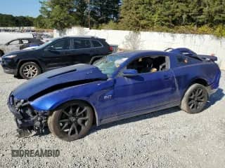 2013 Ford Mustang GT z VIN 1ZVBP8CF5D5235275, wystawiony jako Copart lot #86762695 z przebiegiem Nie podano mil oraz Czysty tytuł • Clean title. Historia ofert i sprzedaży dostępna na DreamBid. Obrazek 1.
