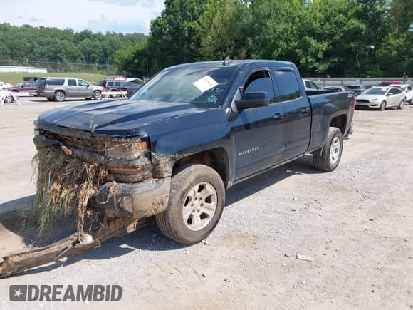2017 Chevrolet Silverado 1500 LT with VIN 1GCVKREC2HZ240438, listed as a IAAI auction lot 42625141 with 98,132 mi miles and . Bid and sale history available at DreamBid. Image 17.