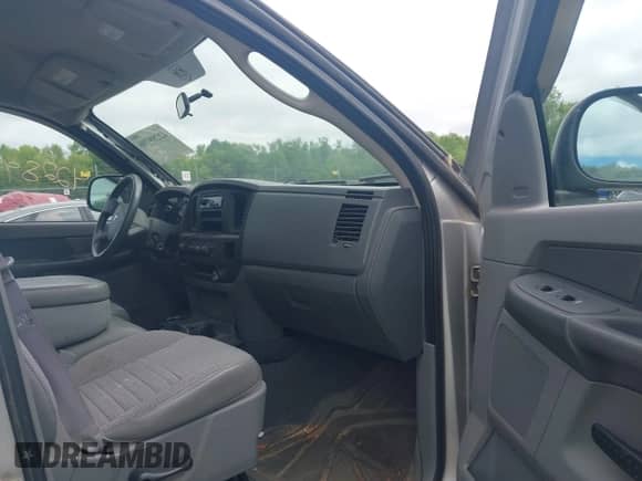 2008 Dodge 1500 SLT with VIN 1D7HU18N98S587656, listed as a IAAI auction lot 42289706 with 242,562 mi miles and . Bid and sale history available at DreamBid. Image 5.