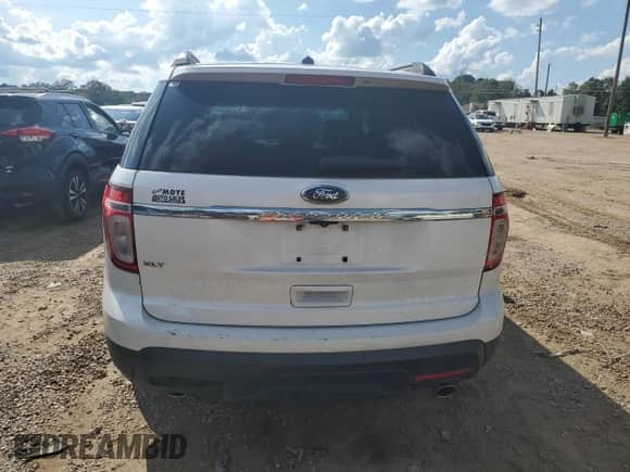 2011 Ford Explorer XLT with VIN 1FMHK7D89BGA81530, listed as a Copart auction lot 84205815 with 138,670 mi miles and Salvage title. Bid and sale history available at DreamBid. Image 6.