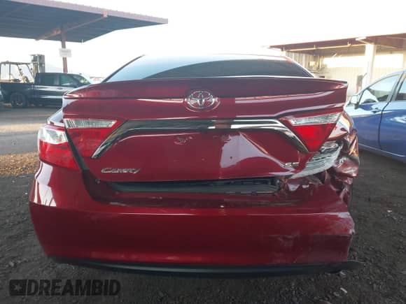 2017 Toyota Camry XLE с VIN 4T1BF1FK1HU637467, выставлен на аукционе IAAI как лот 43326657 с пробегом 98 641 миль миль и . История ставок и продаж доступна на DreamBid. Изображение 16.