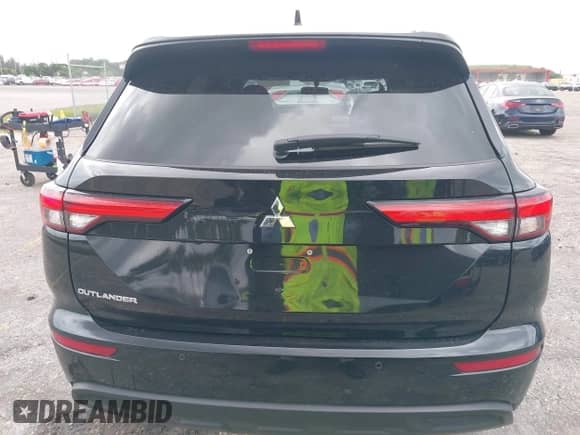 2024 Mitsubishi Outlander ES with VIN JA4J3UA80RZ067000, listed as a IAAI auction lot 42016132 with 2,666 mi miles and . Bid and sale history available at DreamBid. Image 16.