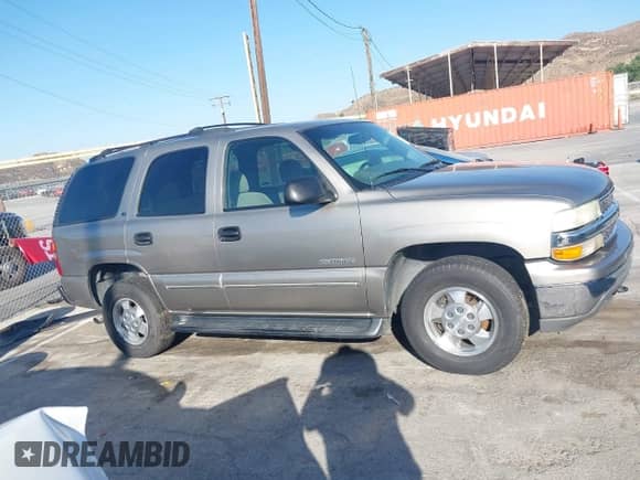 2000 Chevrolet Tahoe LS с VIN 1GNEC13TXYJ103786, выставлен на аукционе IAAI как лот 42534010 с пробегом Не указан миль и . История ставок и продаж доступна на DreamBid. Изображение 13.