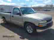 2000 Chevrolet Silverado 1500 with VIN 1GCEC14V2YE369725, listed as a IAAI auction lot 42088751 with 390,344 mi miles and . Bid and sale history available at DreamBid. Image 1.