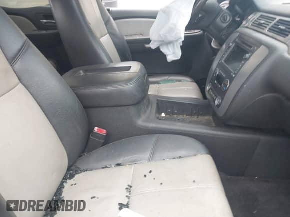 2008 Chevrolet Avalanche LTZ с VIN 3GNFK123X8G268974, выставлен на аукционе IAAI как лот 41446129 с пробегом 228 628 миль миль и . История ставок и продаж доступна на DreamBid. Изображение 5.