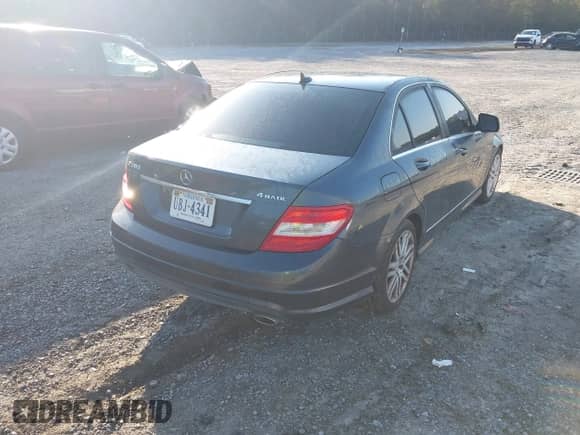 2008 Mercedes-Benz C 300 Sport с VIN WDDGF81X48F150019, выставлен на аукционе IAAI как лот 43154204 с пробегом 171 729 миль миль и . История ставок и продаж доступна на DreamBid. Изображение 4.