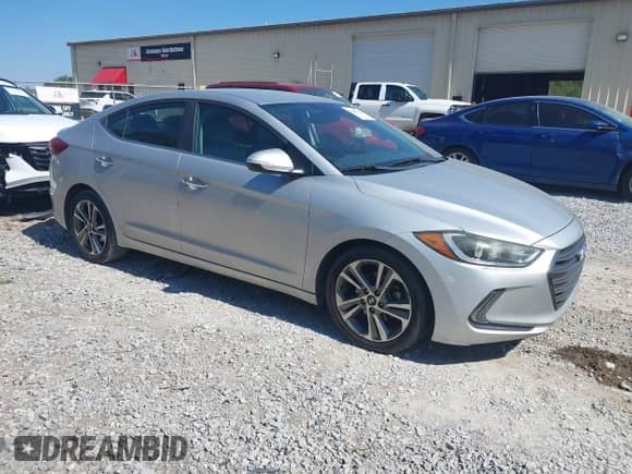 2017 Hyundai Elantra SE с VIN 5NPD84LF2HH089117, выставлен на аукционе IAAI как лот 43421646 с пробегом 240 381 миль миль и . История ставок и продаж доступна на DreamBid. Изображение 1.