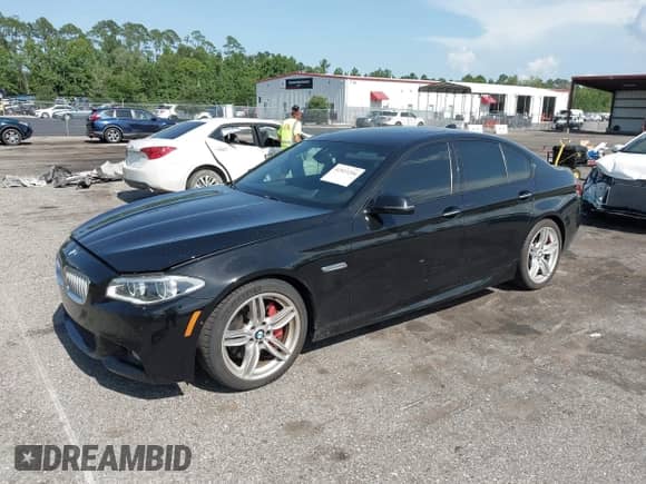 2015 BMW 5 Series 550i с VIN WBAKN9C56FD961562, выставлен на аукционе IAAI как лот 42523294 с пробегом 49 889 миль миль и . История ставок и продаж доступна на DreamBid. Изображение 2.