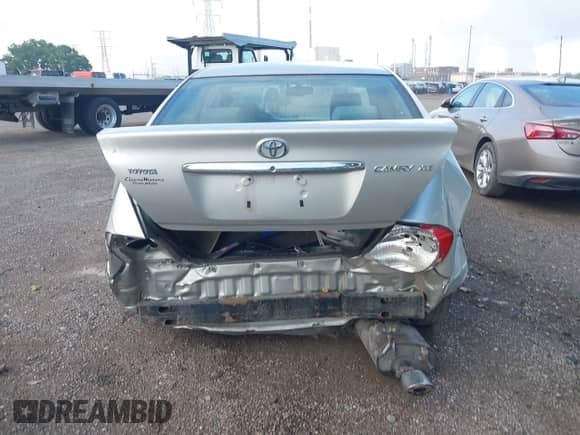2004 Toyota Camry LE with VIN 4T1BE32K14U896992, listed as a IAAI auction lot 42709172 with 153,248 mi miles and . Bid and sale history available at DreamBid. Image 17.