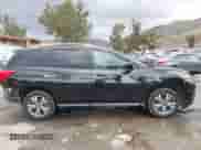 2018 Nissan Pathfinder S z VIN 5N1DR2MN1JC640710, wystawiony jako IAAI lot #41589166 z przebiegiem 93 554 mil mil oraz . Historia ofert i sprzedaży dostępna na DreamBid. Obrazek 14.