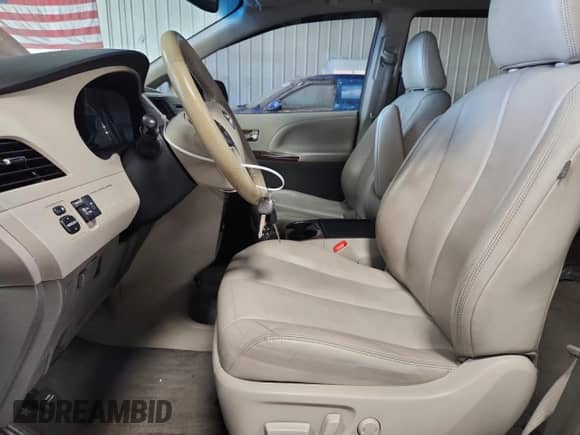 2013 Toyota Sienna XLE AAS with VIN 5TDYK3DC8DS313836, listed as a Copart auction lot 68781945 with 198,964 mi miles and Non repairable. Bid and sale history available at DreamBid. Image 7.