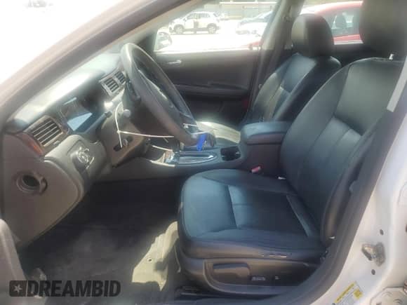 2015 Chevrolet Impala LTZ z VIN 2G1WC5E31F1107551, wystawiony jako Copart lot #68894595 z przebiegiem 125 704 mil mil oraz Szkoda całkowita • Salvage title. Historia ofert i sprzedaży dostępna na DreamBid. Obrazek 7.