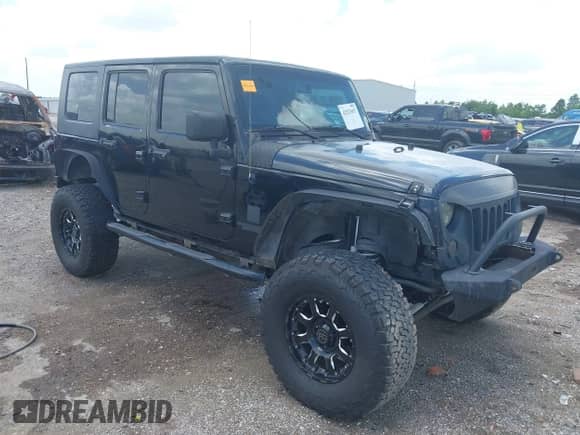 2008 Jeep Wrangler Unlimited X z VIN 1J4GA39148L560004, wystawiony jako IAAI lot #42523657 z przebiegiem 116 619 mil mil oraz . Historia ofert i sprzedaży dostępna na DreamBid. Obrazek 1.