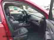 2021 Chevrolet Traverse LT Cloth z VIN 1GNERGKW0MJ156455, wystawiony jako IAAI lot #42593960 z przebiegiem 81 675 mil mil oraz . Historia ofert i sprzedaży dostępna na DreamBid. Obrazek 5.