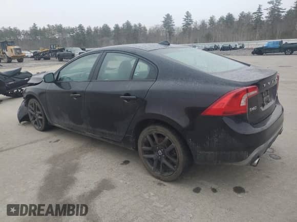 2018 Volvo S60 Dynamic с VIN YV140MTLXJ2451774, выставлен на аукционе Copart как лот 47715365 с пробегом 119 623 миль миль и Списание • Salvage title. История ставок и продаж доступна на DreamBid. Изображение 2.