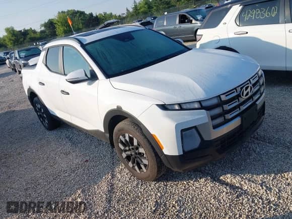 2025 Hyundai Santa Cruz SEL Activity z VIN 5NTJCDDE4SH138897, wystawiony jako IAAI lot #42972174 z przebiegiem 3 872 mil mil oraz . Historia ofert i sprzedaży dostępna na DreamBid. Obrazek 1.