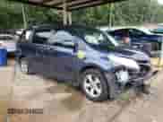 2019 Toyota Sienna LE Auto Access Seat z VIN 5TDKZ3DC5KS001701, wystawiony jako Copart lot #61784365 z przebiegiem Nie podano mil oraz Szkoda całkowita • Salvage title. Historia ofert i sprzedaży dostępna na DreamBid. Obrazek 4.