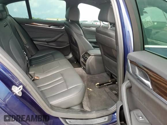 2020 BMW 5 Series 530i с VIN WBAJR3C03LWW69952, выставлен на аукционе Copart как лот 70270885 с пробегом 44 118 миль миль и Списание • Salvage title. История ставок и продаж доступна на DreamBid. Изображение 10.