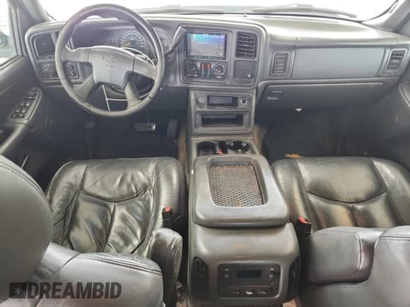 2003 Chevrolet Avalanche with VIN 3GNEC13T23G131396, listed as a Copart auction lot 69861275 with 160,441 mi miles and Salvage title. Bid and sale history available at DreamBid. Image 8.