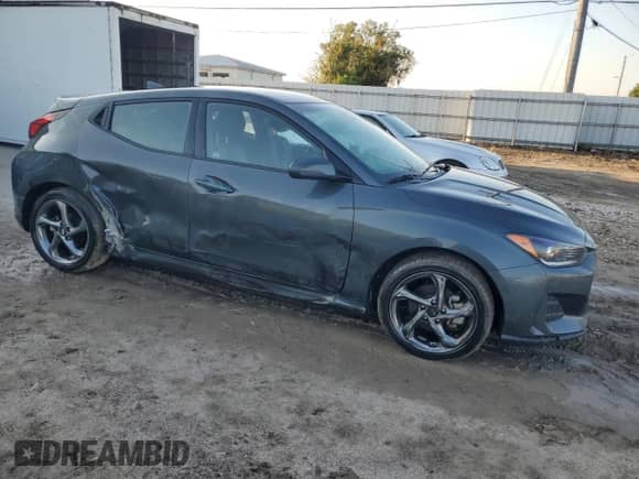 2020 Hyundai Veloster 2.0 z VIN KMHTG6AF5LU031820, wystawiony jako Copart lot #71741494 z przebiegiem 36 126 mil mil oraz Szkoda całkowita • Salvage title. Historia ofert i sprzedaży dostępna na DreamBid. Obrazek 4.