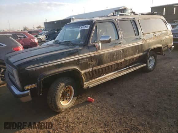 1988 Chevrolet Suburban с VIN 1GBEV16K7JF127952, выставлен на аукционе Copart как лот 76145144 с пробегом 942 545 миль миль и Чистый • Clean title. История ставок и продаж доступна на DreamBid. Изображение 1.